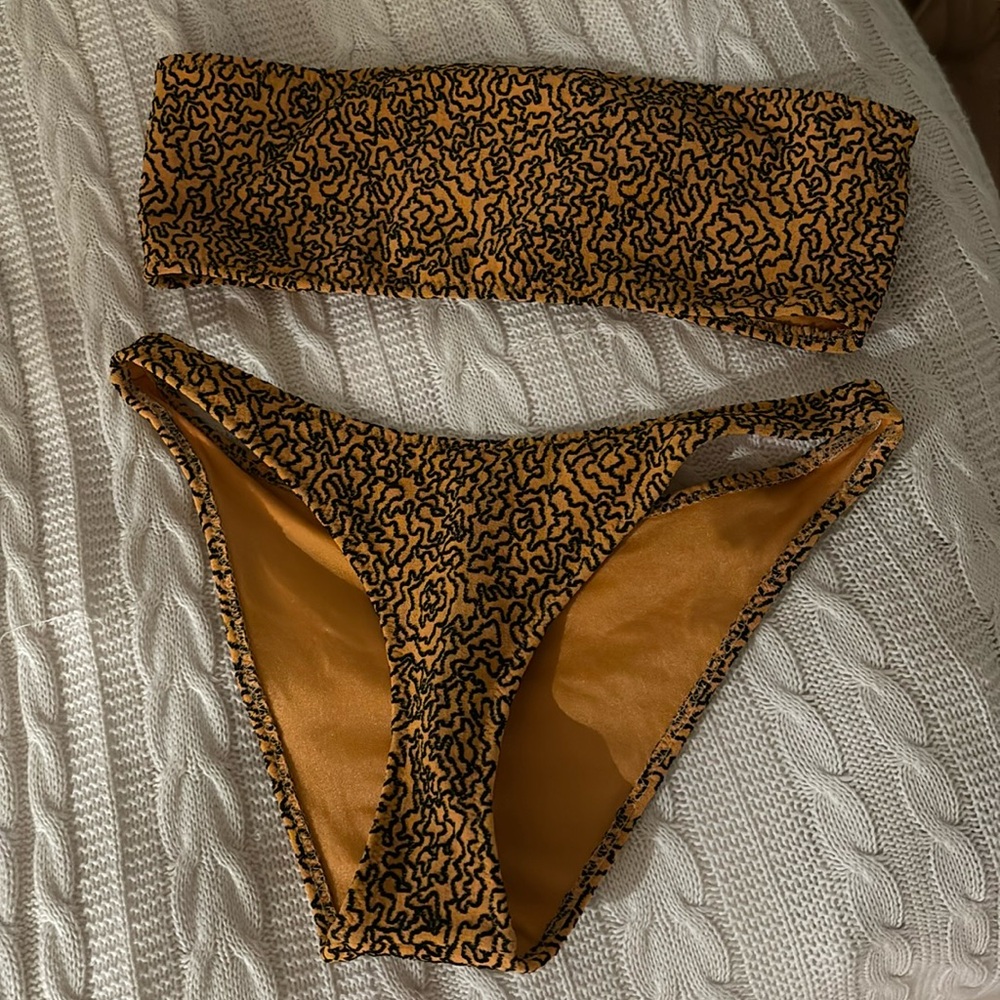 Triangl bathing suit set